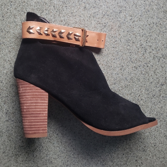 Avon Mark Black Suede Studded Open Toe Ankle Boots- Sz 9 - Picture 6 of 15